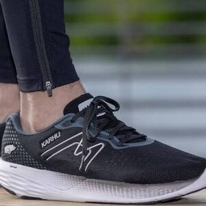 Karhu Black and White Running Shoes